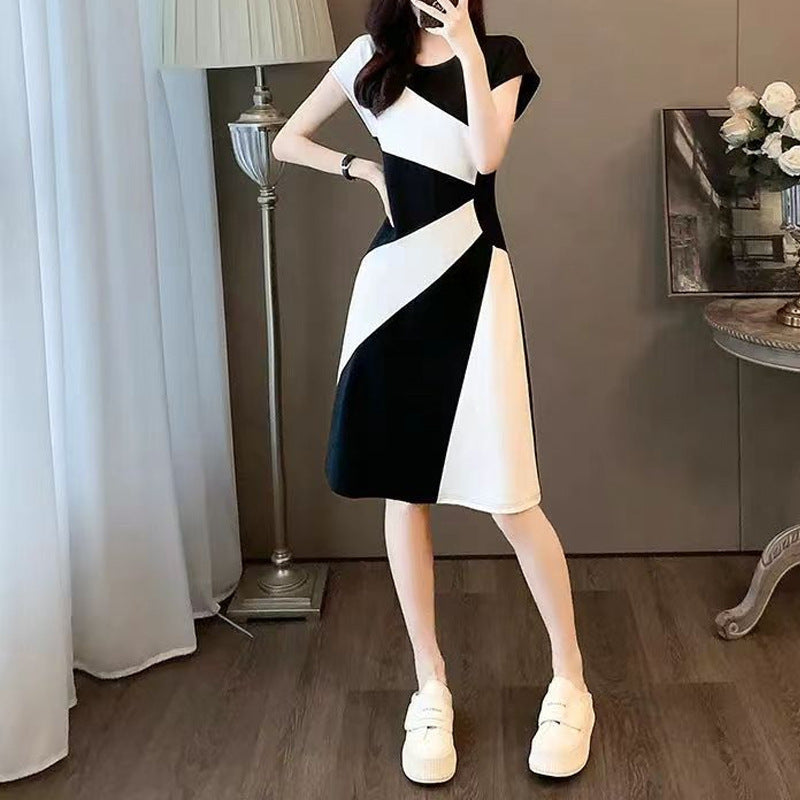 Temperament Waist-controlled Slimming Black And White Stitching Casual Dress