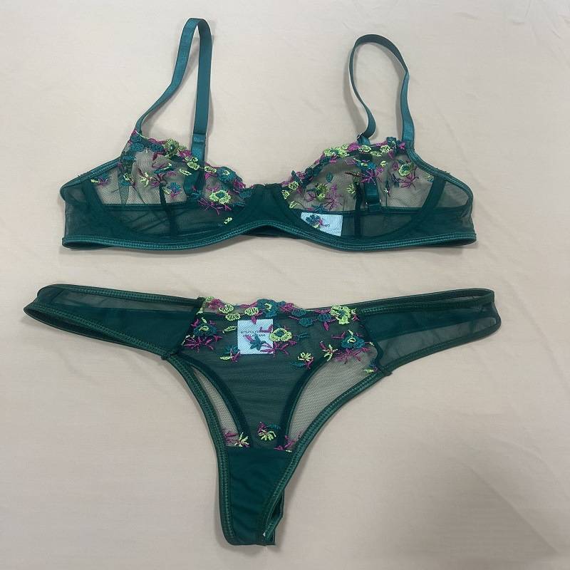 Women's New Lace Underwear Bra Set